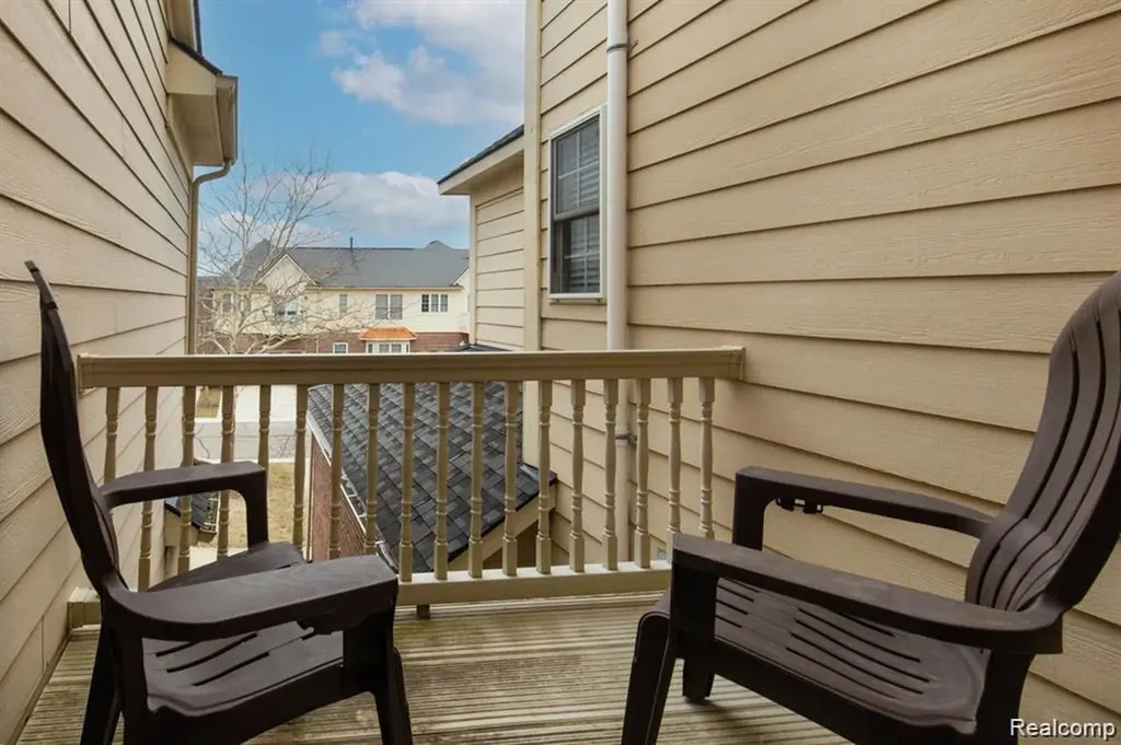 1560 W Lakeview Lane Canton Charter Township MI 48187