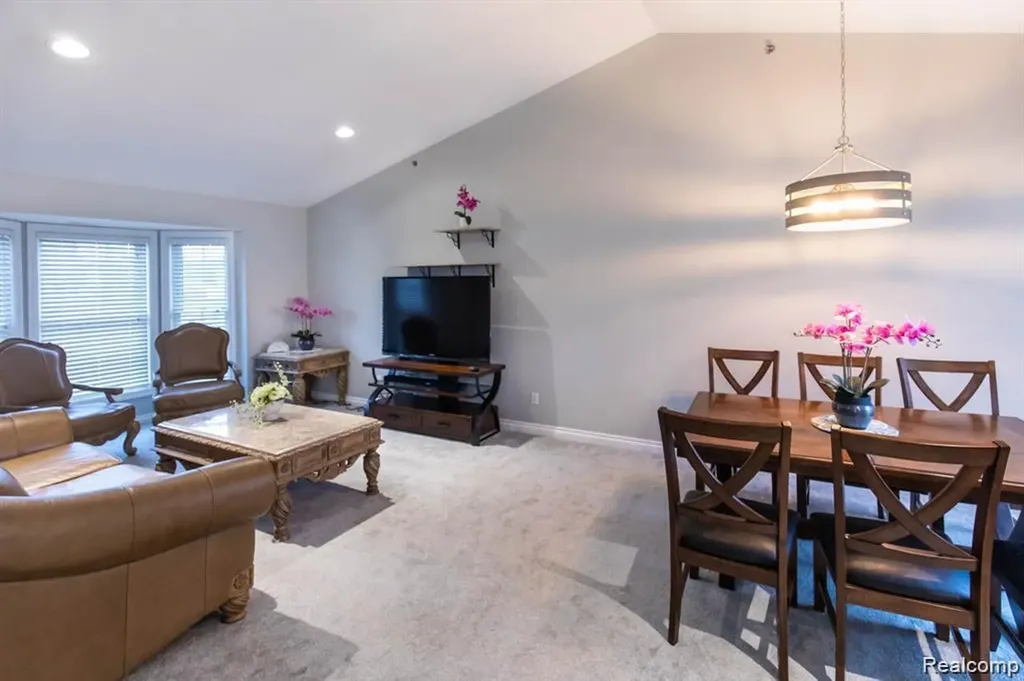 1560 W Lakeview Lane Canton Charter Township MI 48187