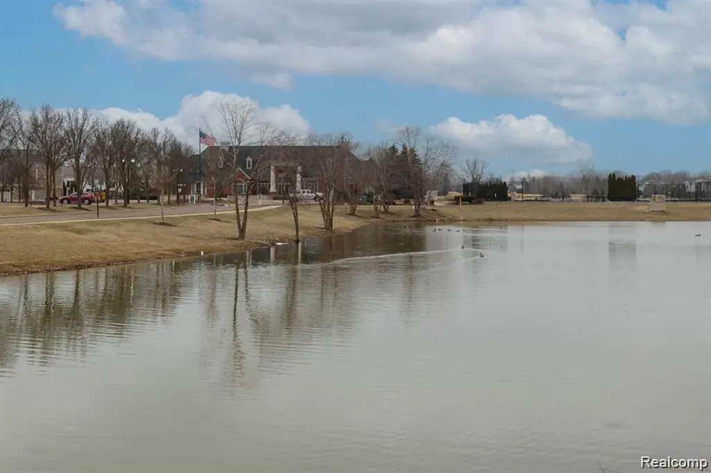1560 W Lakeview Lane Canton Charter Township MI 48187