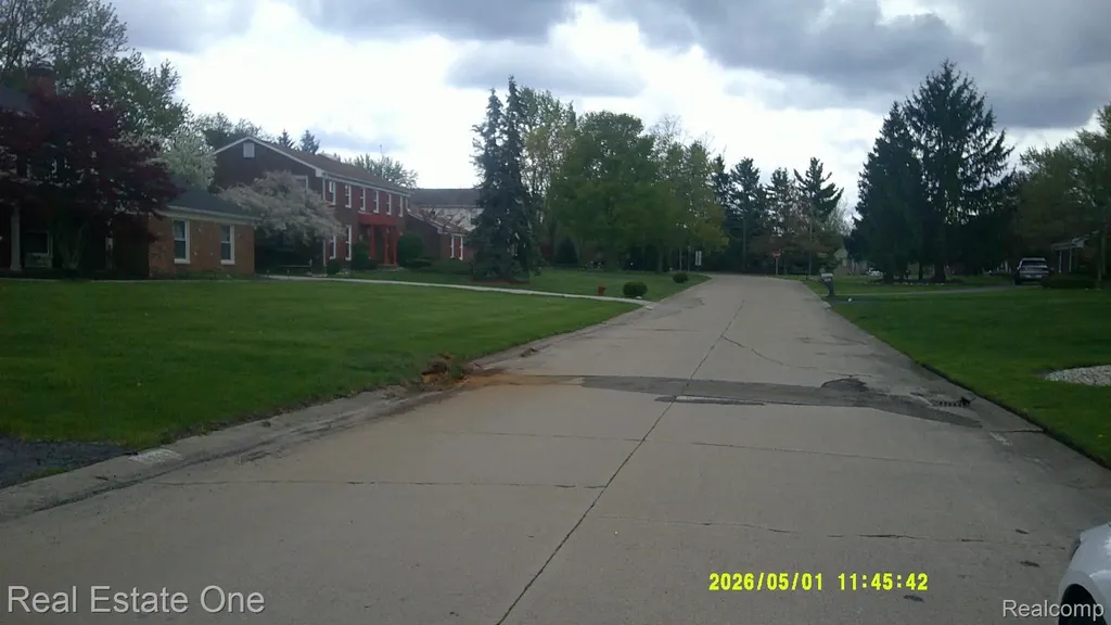 4837 Teddington Drive West Bloomfield Charter Township MI 48323
