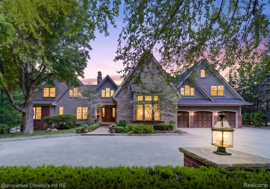 1330 Oxford Road Bloomfield Charter Township MI 48304