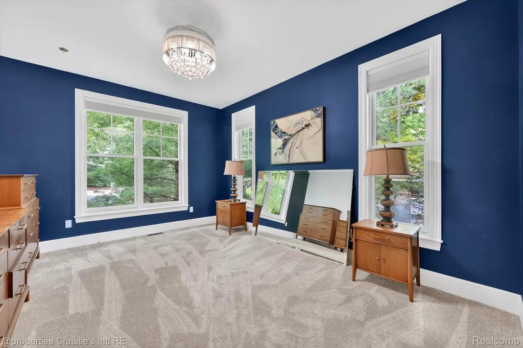 1330 Oxford Road Bloomfield Charter Township MI 48304