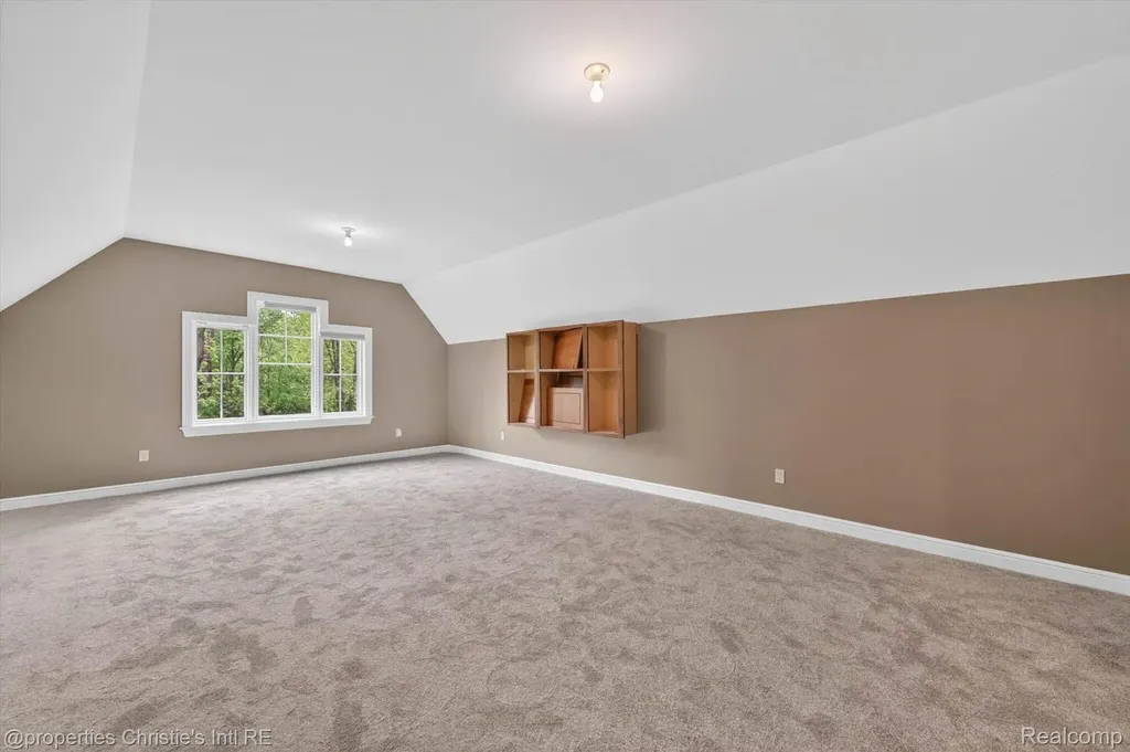 1330 Oxford Road Bloomfield Charter Township MI 48304