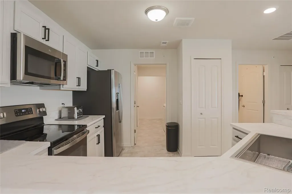21984 Andover Drive Macomb Township MI 48042