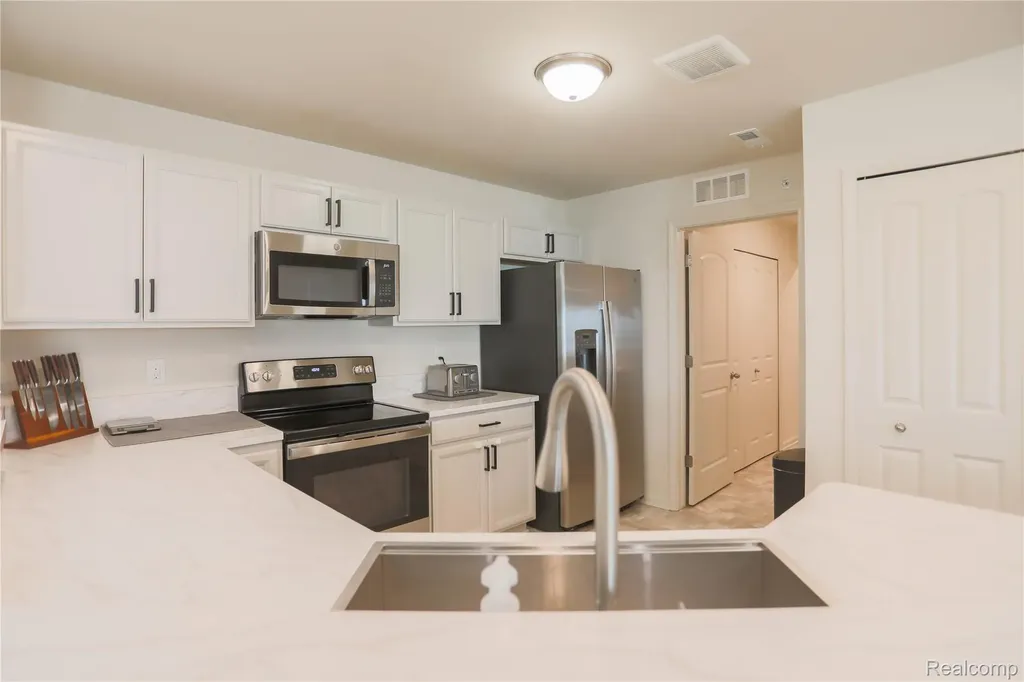 21984 Andover Drive Macomb Township MI 48042