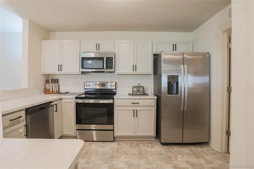 21984 Andover Drive Macomb Township MI 48042