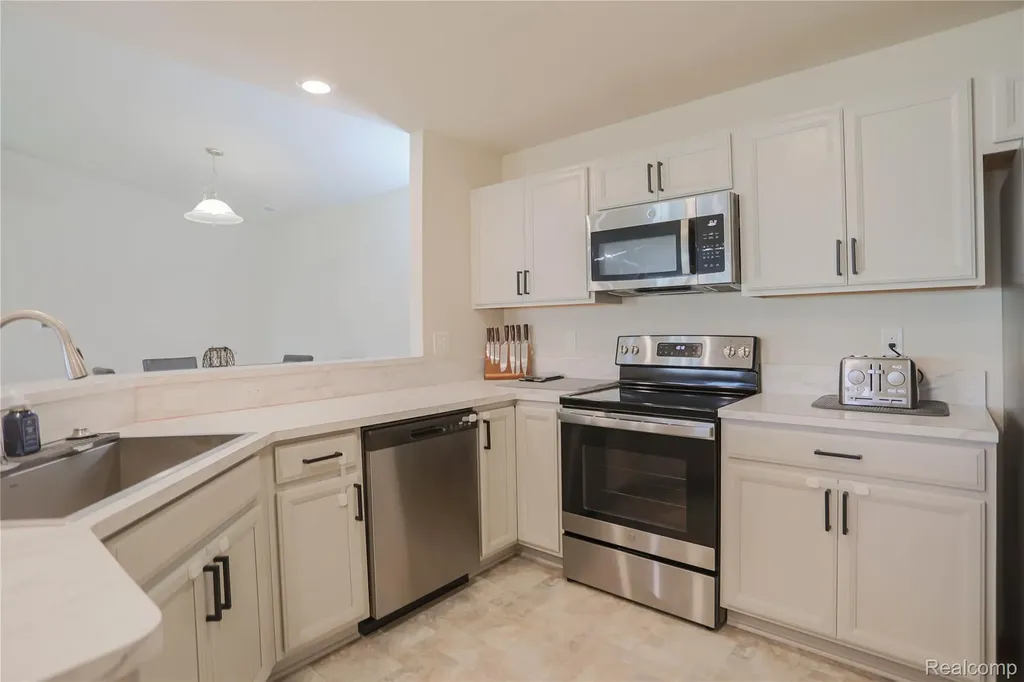 21984 Andover Drive Macomb Township MI 48042