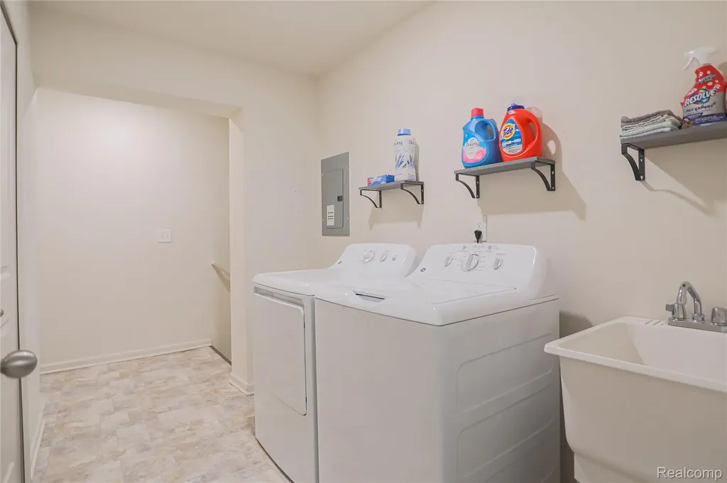 21984 Andover Drive Macomb Township MI 48042