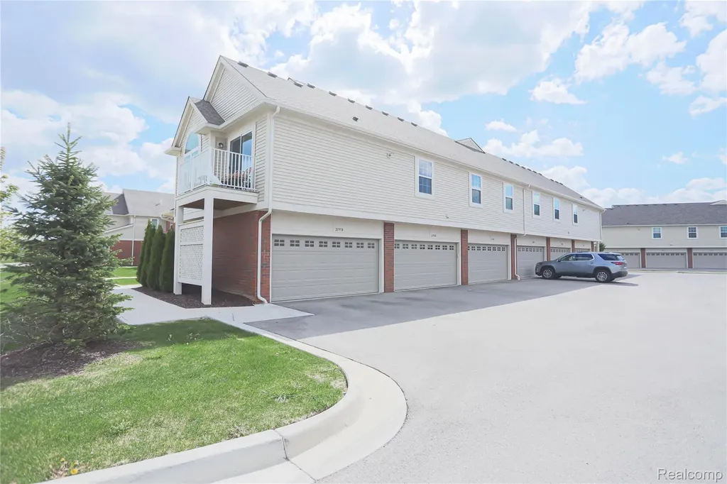 21984 Andover Drive Macomb Township MI 48042