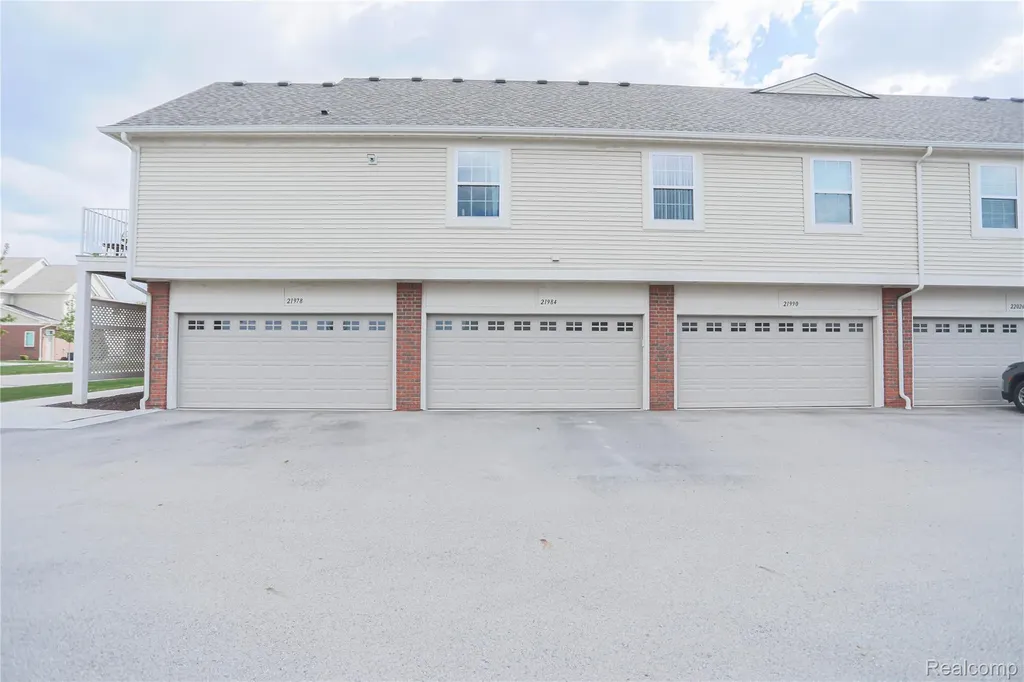 21984 Andover Drive Macomb Township MI 48042