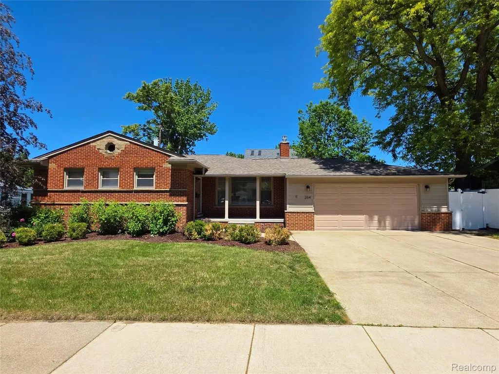 264 Phillips Avenue Clawson City MI 48017