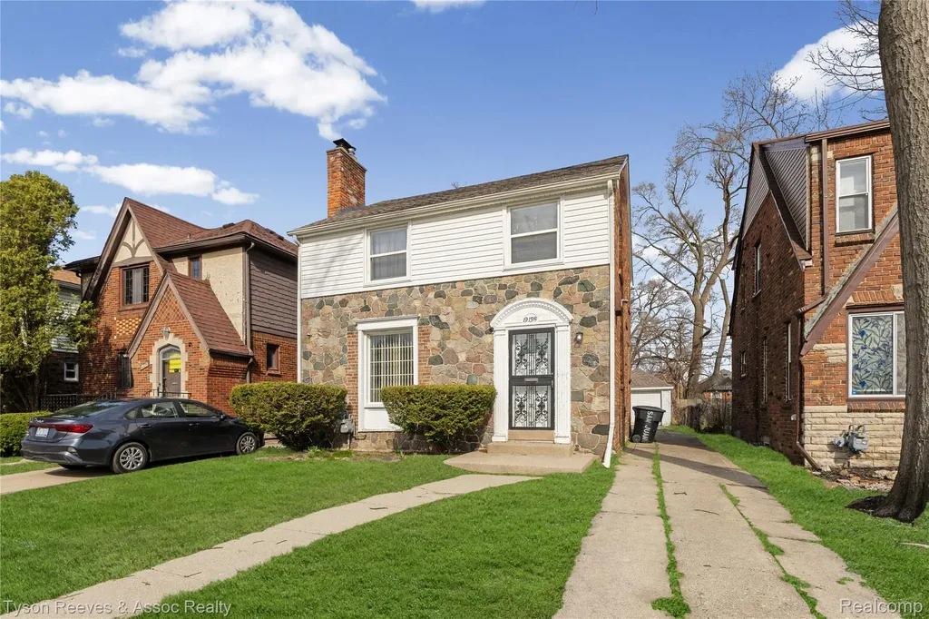 19138 San Juan Drive Detroit City MI 48221