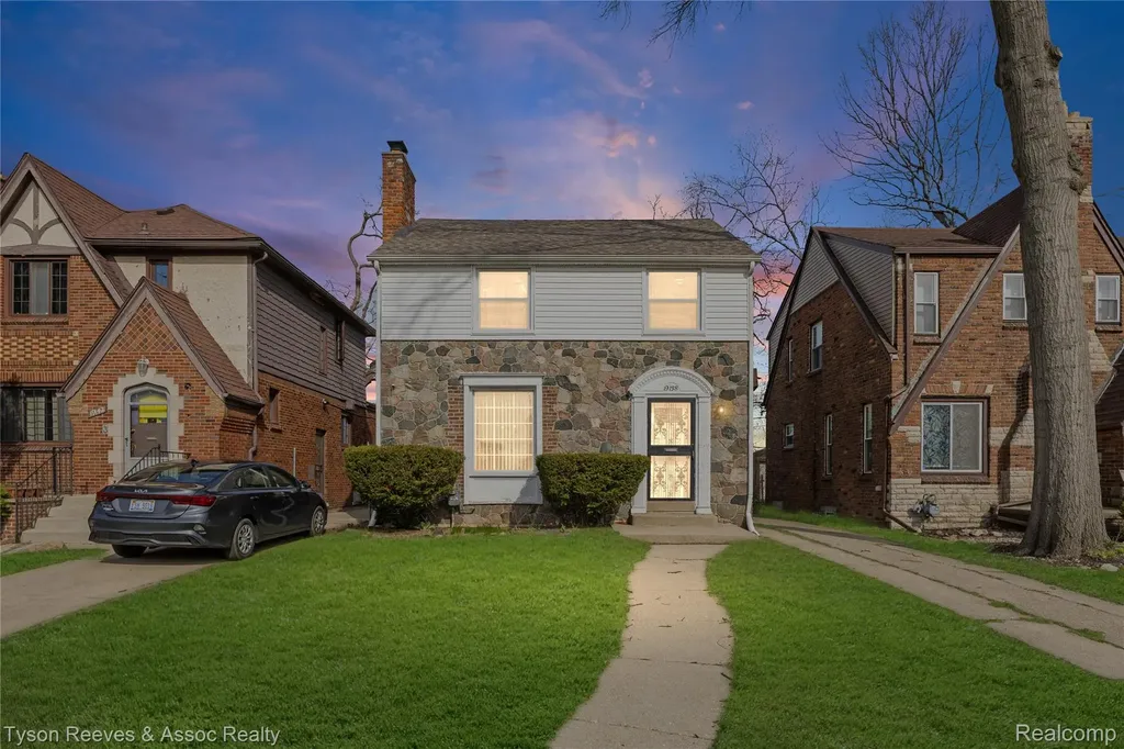 19138 San Juan Drive Detroit City MI 48221