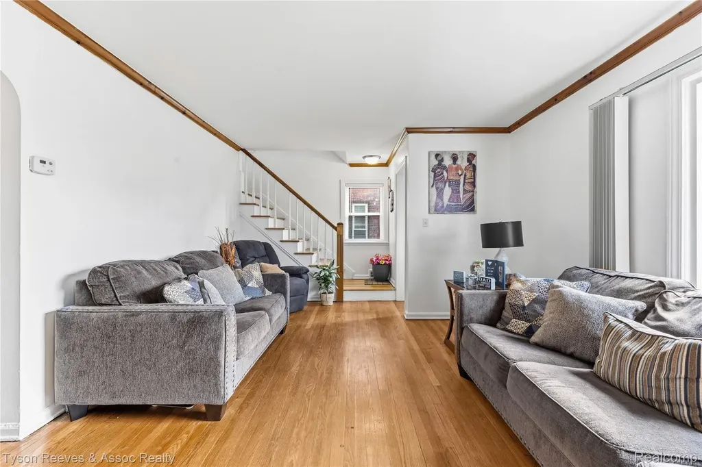 19138 San Juan Drive Detroit City MI 48221