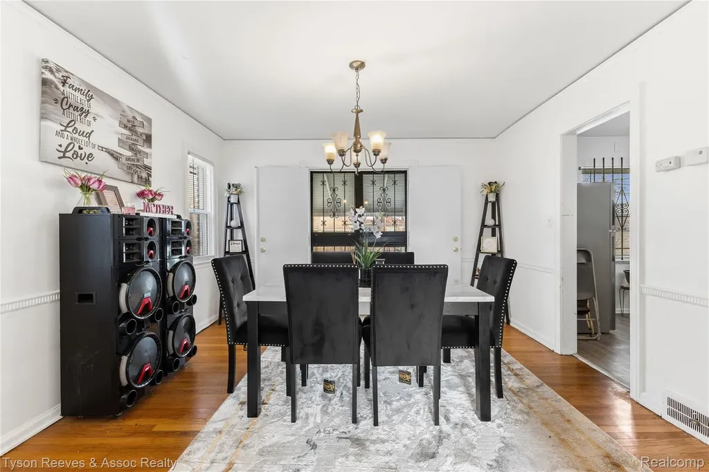 19138 San Juan Drive Detroit City MI 48221