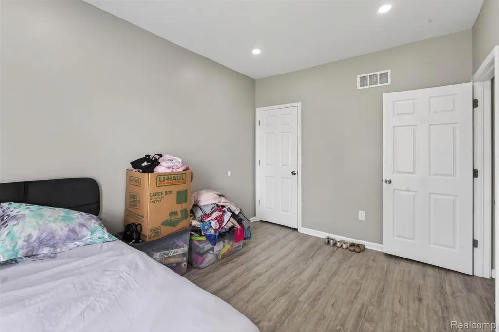 20 W Nevada Street Detroit City MI 48203