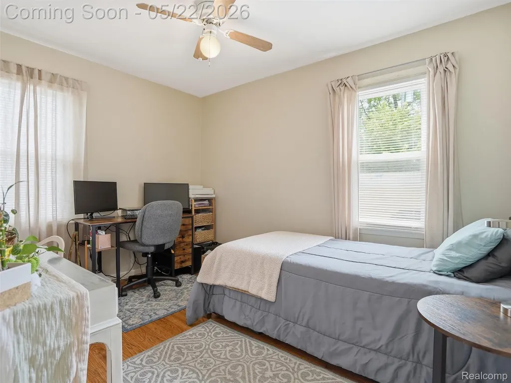 504 E Hudson Avenue Madison Heights City MI 48071