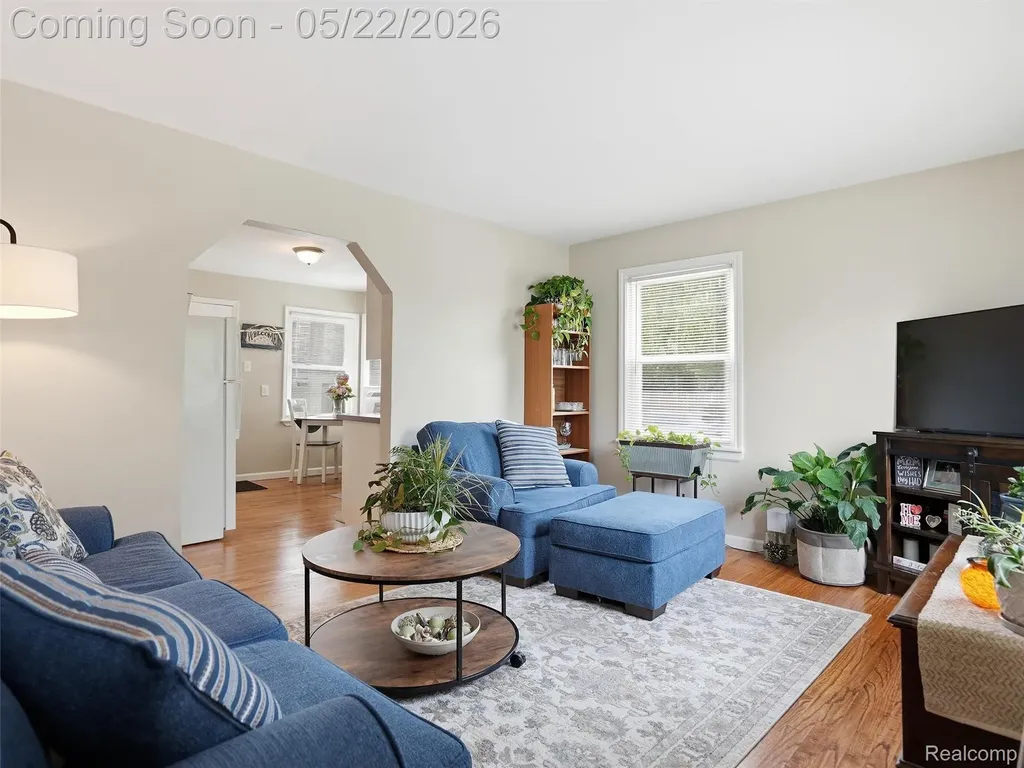 504 E Hudson Avenue Madison Heights City MI 48071