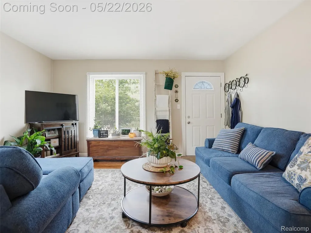504 E Hudson Avenue Madison Heights City MI 48071