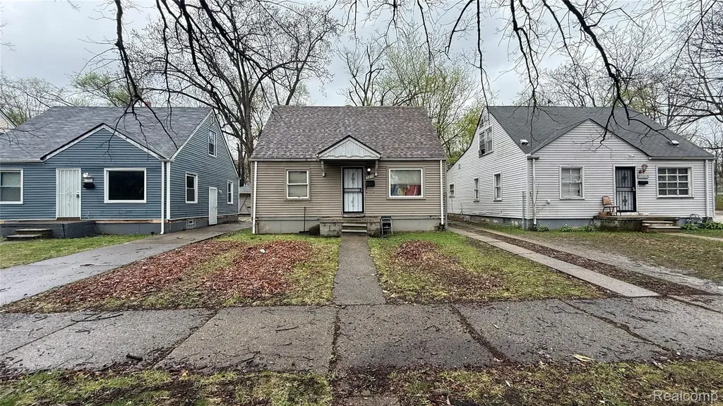 15870 W Parkway Street Detroit City MI 48223