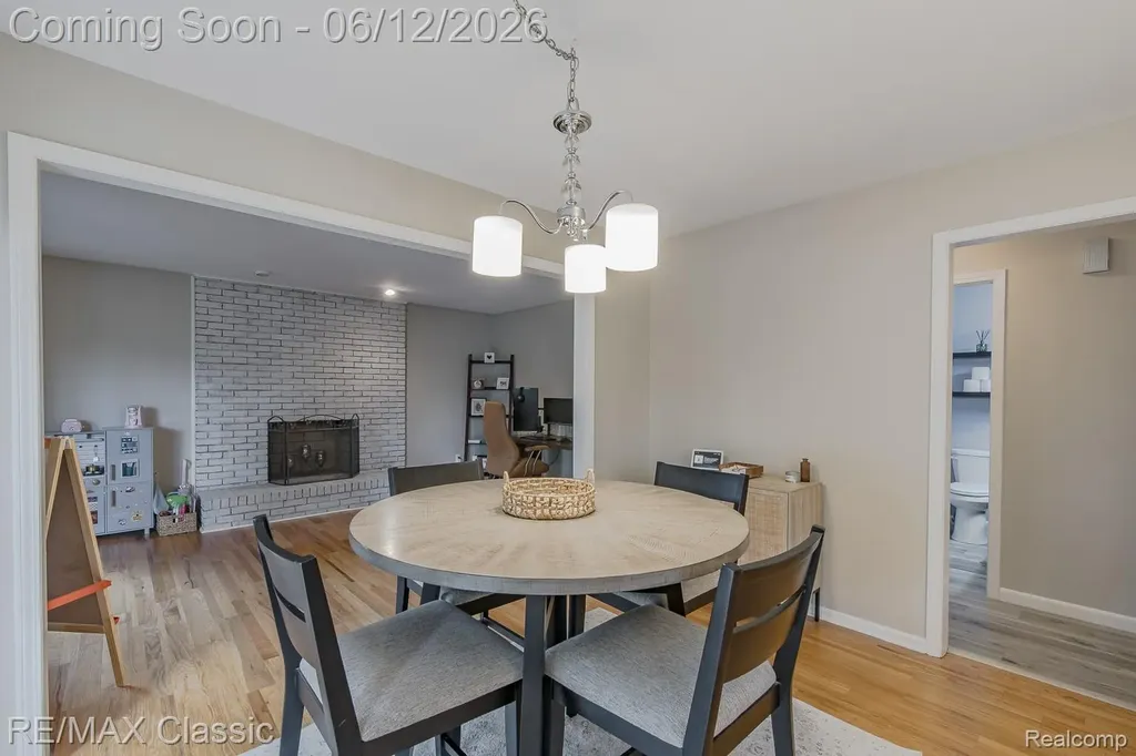 20248 Ellen Drive Livonia City MI 48152