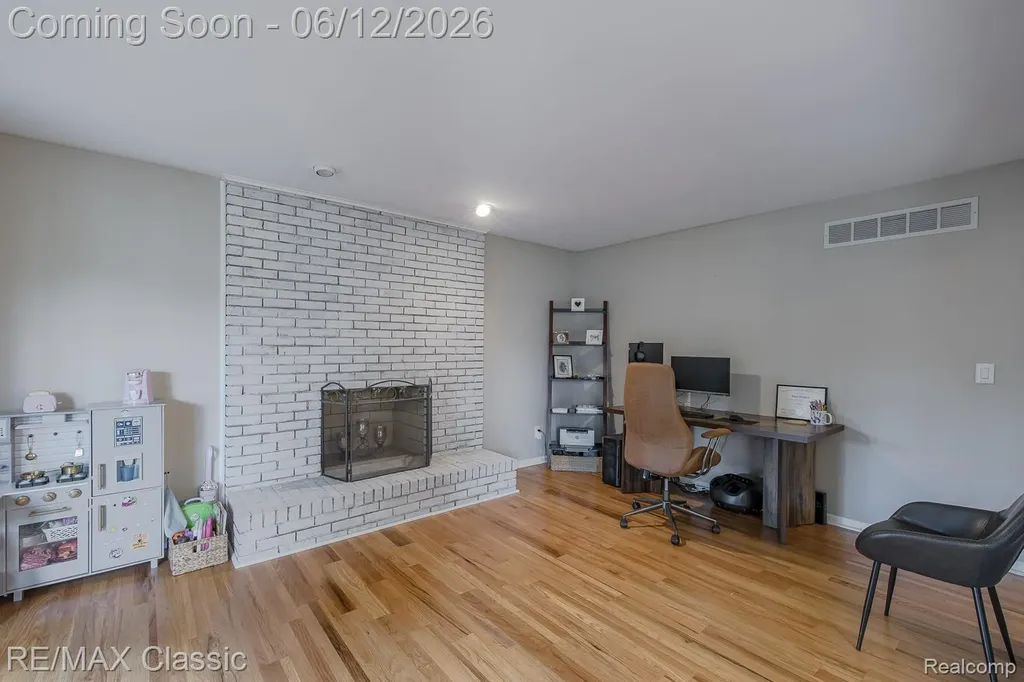 20248 Ellen Drive Livonia City MI 48152