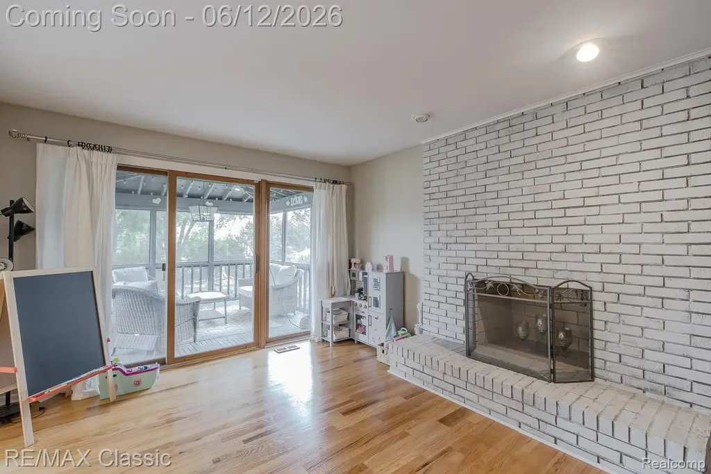 20248 Ellen Drive Livonia City MI 48152