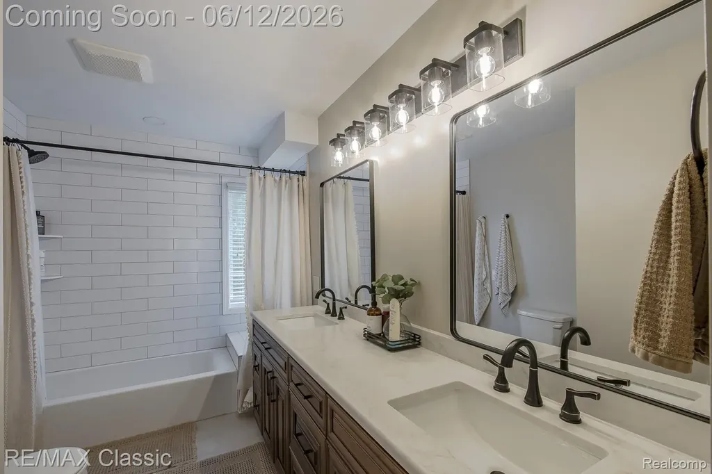 20248 Ellen Drive Livonia City MI 48152