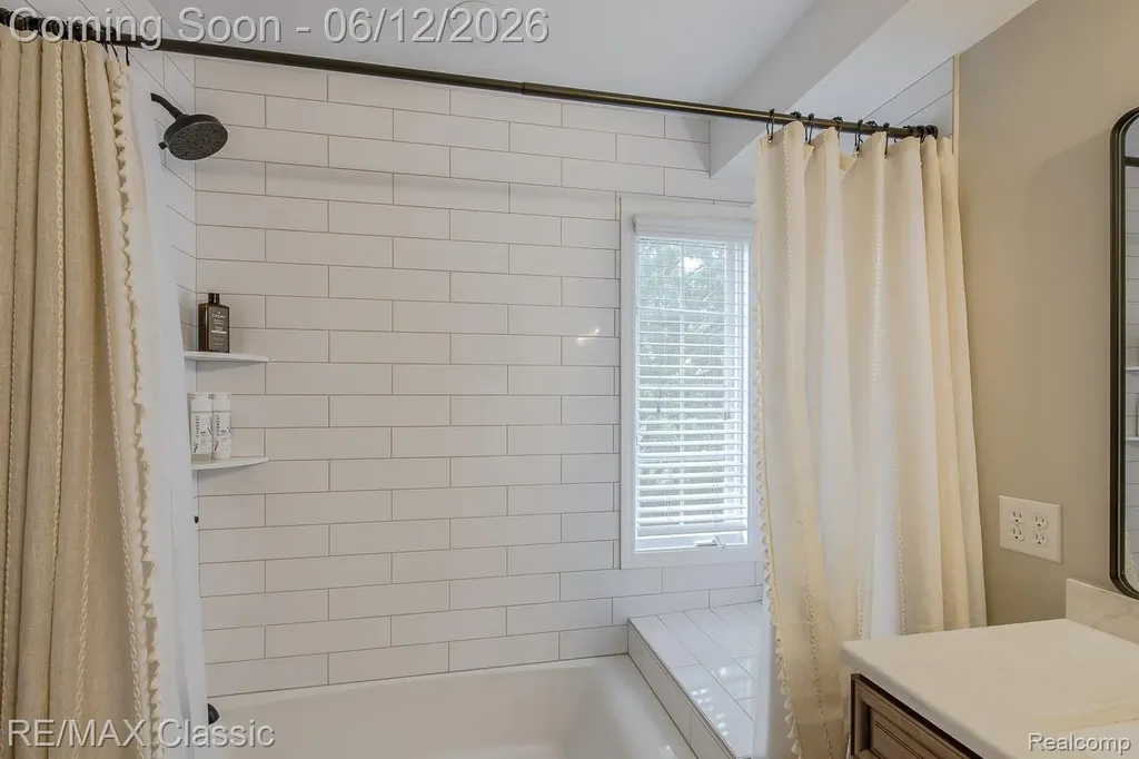 20248 Ellen Drive Livonia City MI 48152