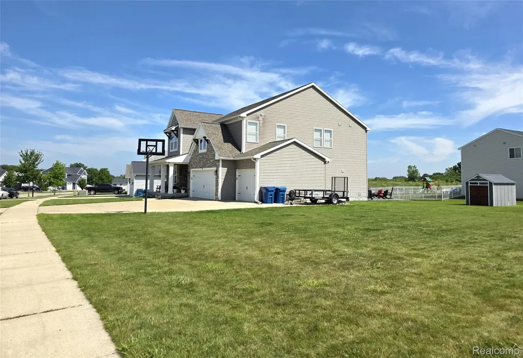 16543 Bedington Drive Fenton Charter Township MI 48451