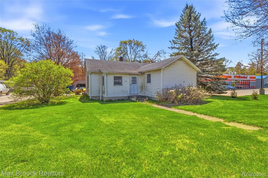 1146 E Caro Road Almer Township MI 48723