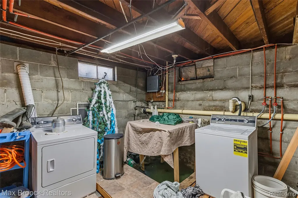 1146 E Caro Road Almer Township MI 48723