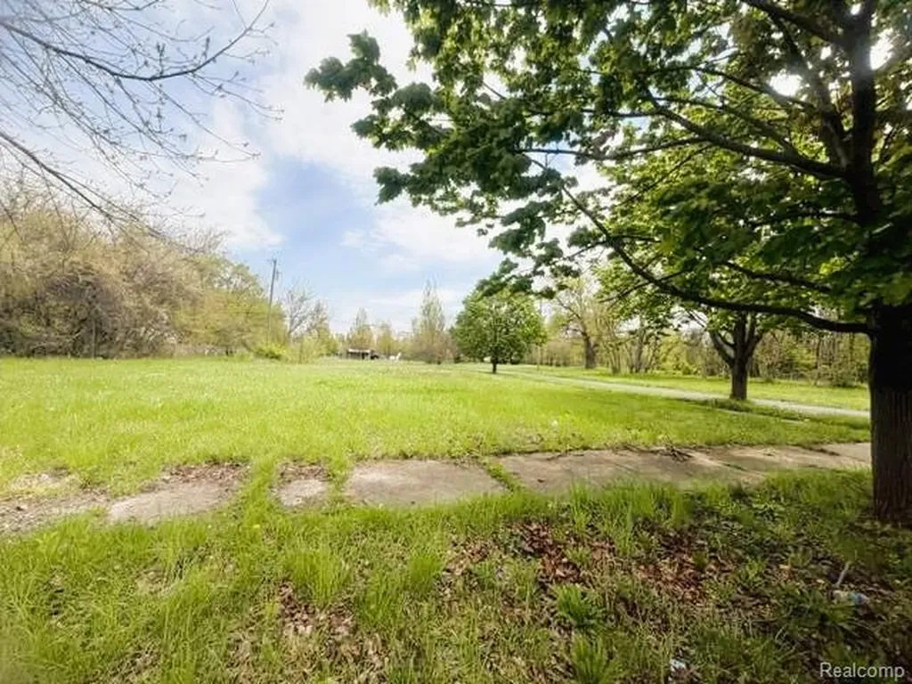 6014 Malcolm Street Detroit City MI 48213