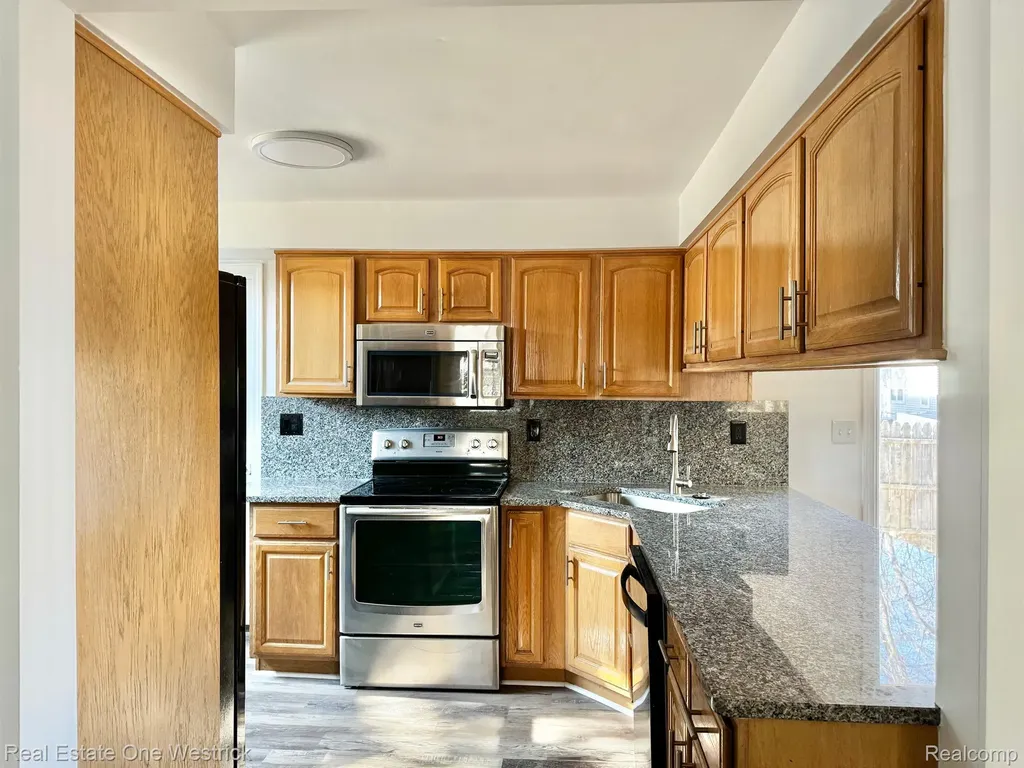 432 Edgewater Drive Algonac City MI 48001