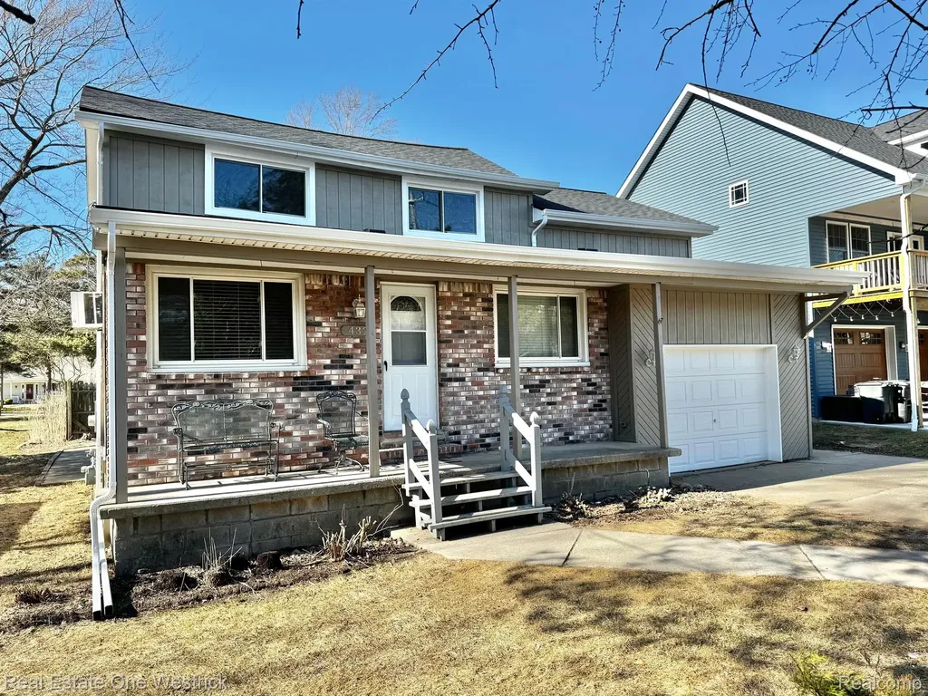 432 Edgewater Drive Algonac City MI 48001