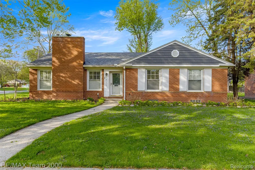 21675 Outer Drive Dearborn City MI 48124