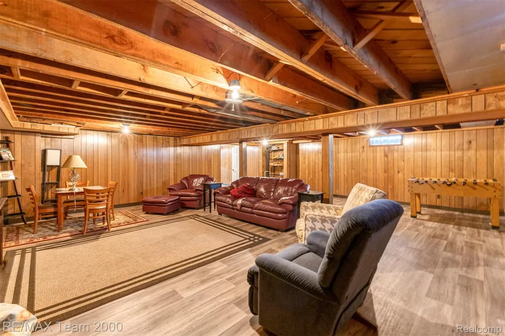21675 Outer Drive Dearborn City MI 48124