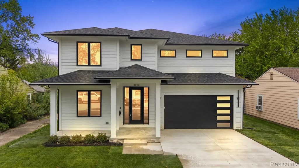 3914 Linwood Avenue Royal Oak City MI 48073