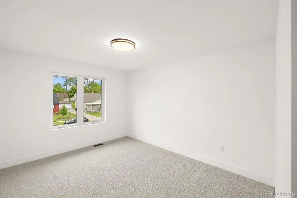 3914 Linwood Avenue Royal Oak City MI 48073