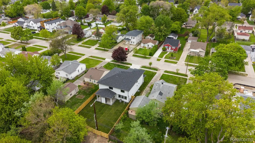 3914 Linwood Avenue Royal Oak City MI 48073