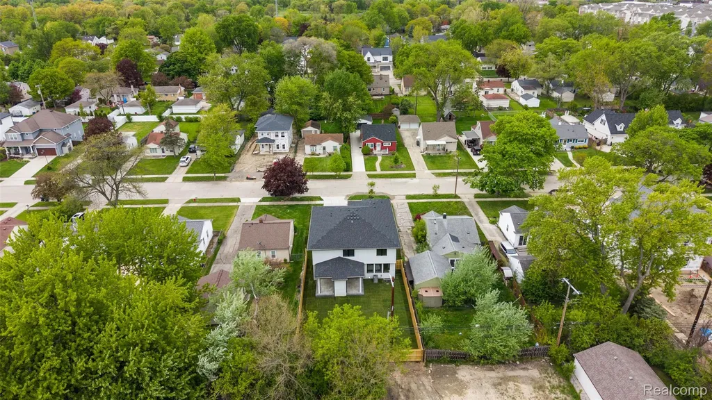 3914 Linwood Avenue Royal Oak City MI 48073