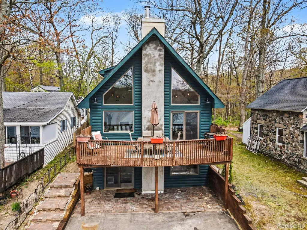 4375 Skinner Lake Road Oregon Township MI 48446
