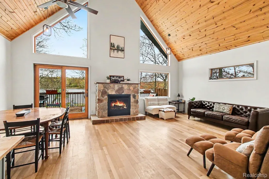 4375 Skinner Lake Road Oregon Township MI 48446