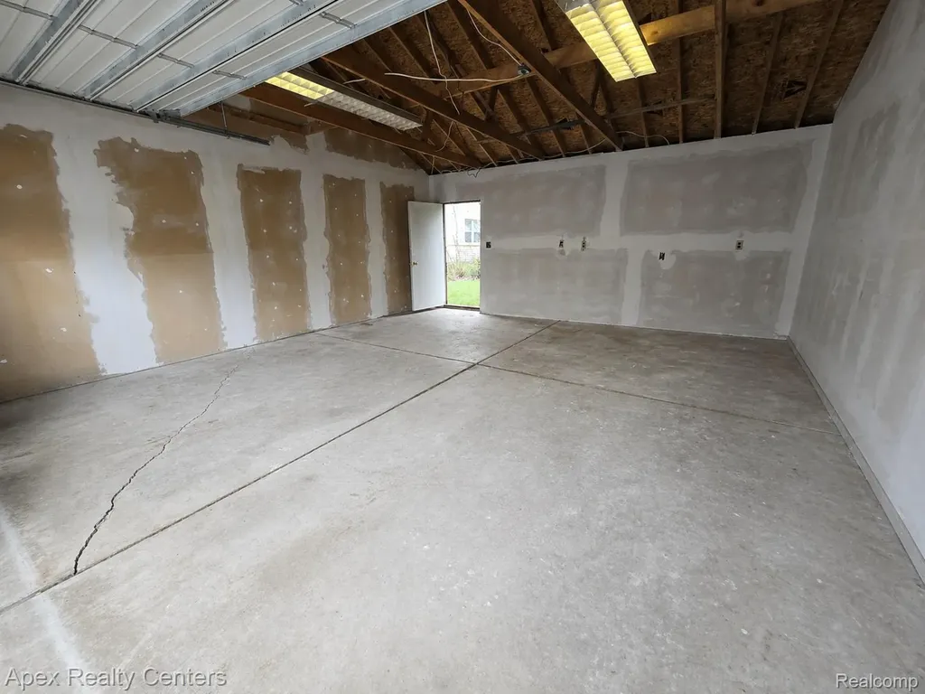 31939 Calhoun Court Westland City MI 48186