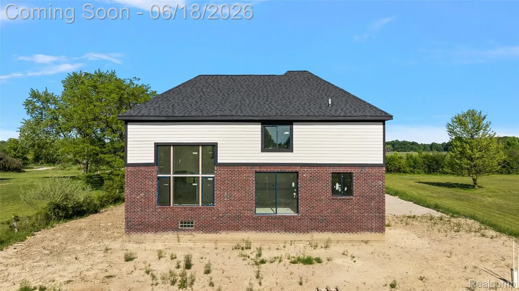 60637 Schoenherr Road Washington Township MI 48094