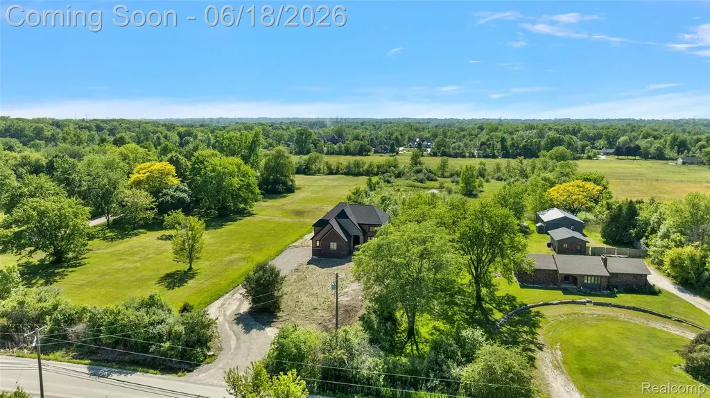 60637 Schoenherr Road Washington Township MI 48094