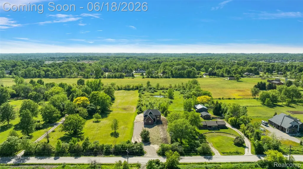 60637 Schoenherr Road Washington Township MI 48094