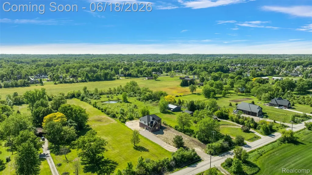 60637 Schoenherr Road Washington Township MI 48094