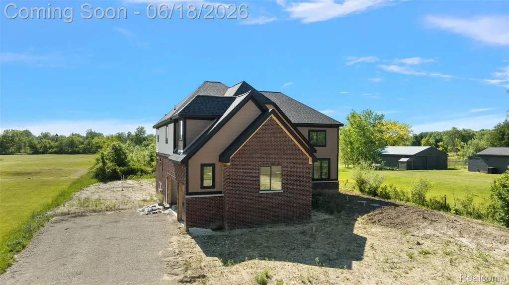 60637 Schoenherr Road Washington Township MI 48094