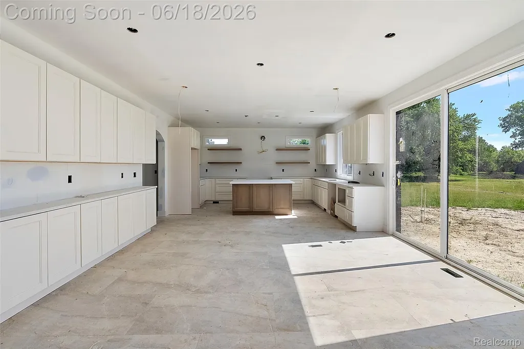 60637 Schoenherr Road Washington Township MI 48094